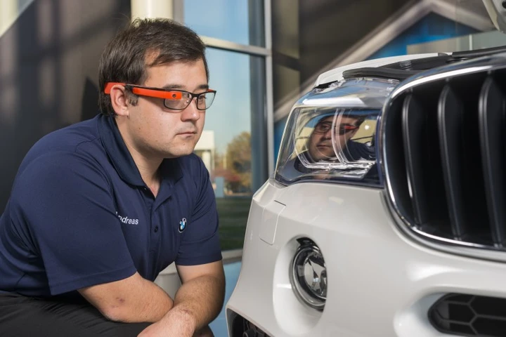 Bmw: Google Glass a Spartanburg