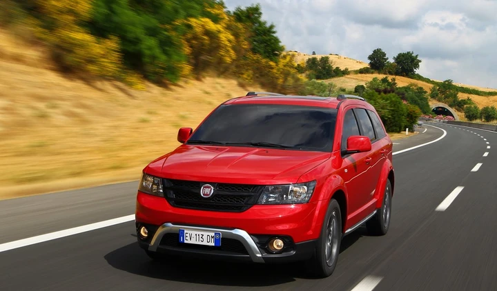 Fiat Freemont Cross: le immagini ufficiali