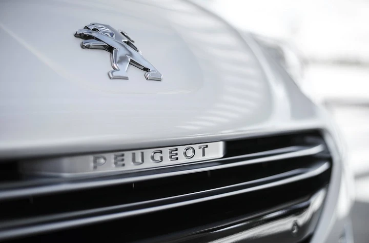 Peugeot: in un video la futura concept supersportiva