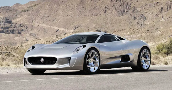 Jaguar C-X75: la supercar ibrida si farà con la Williams