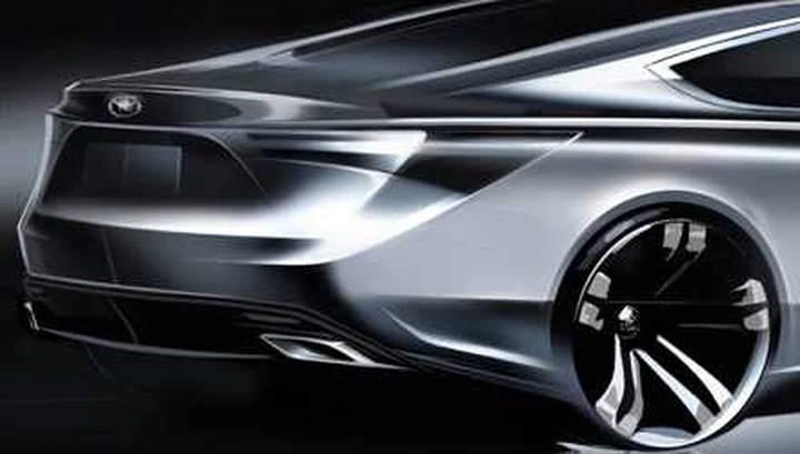 Toyota Avalon: un teaser anticipa la nuova berlina