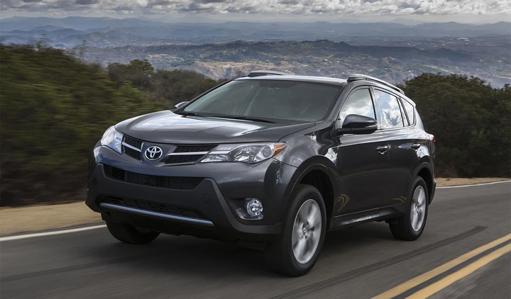 Toyota: maxi richiamo per 2,87 milioni di veicoli