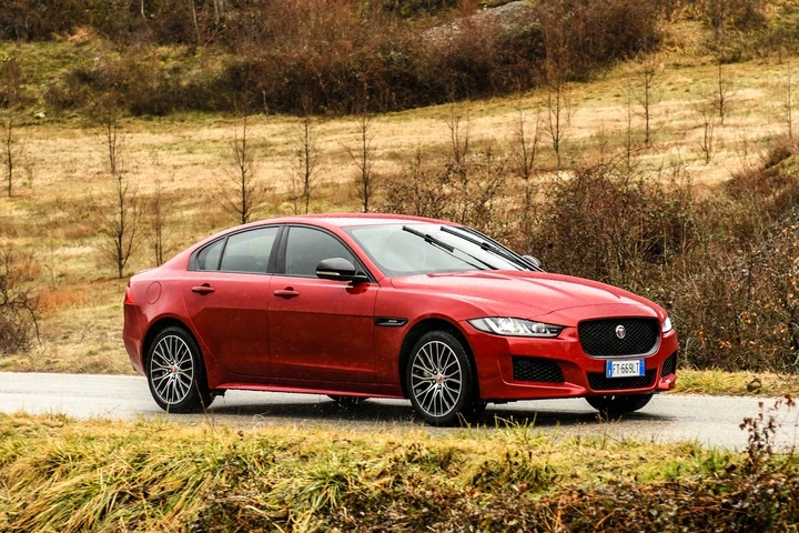 Jaguar XE 2.0D Landmark Edition AWD: la prova su strada