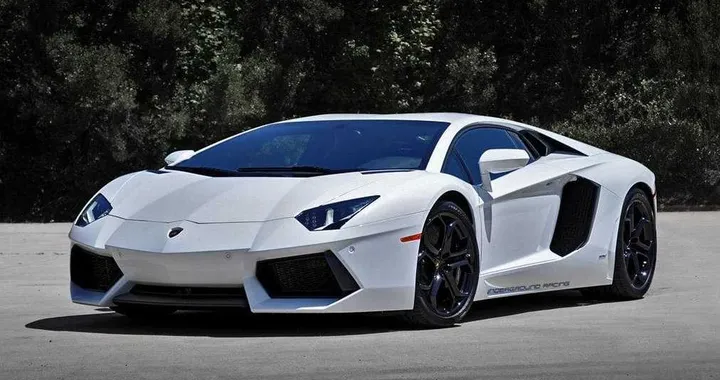 Lamborghini Aventador by Underground Racing