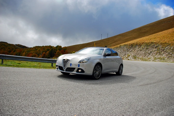 Alfa Romeo Giulietta Collezione: la prova su strada