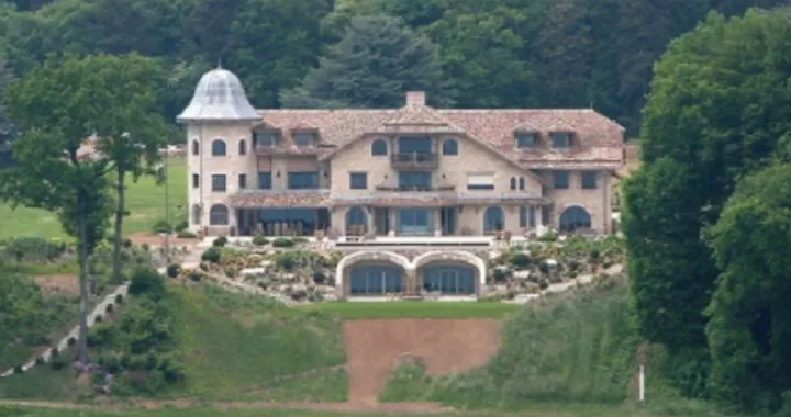 Droni su villa Schumacher