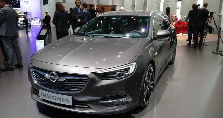 Opel Insignia Grand Sport: la nuova ammiraglia del Fulmine a Ginevra