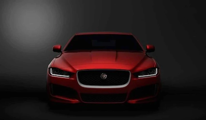 Jaguar XE, in arrivo una nuova berlina sportiva