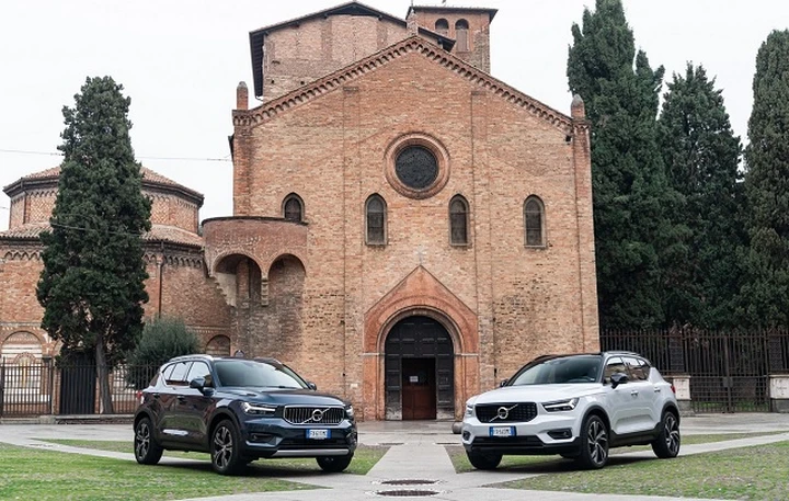 Volvo XC40 T5 Plug-in Hybrid: caratteristiche, autonomia, allestimenti e prezzi
