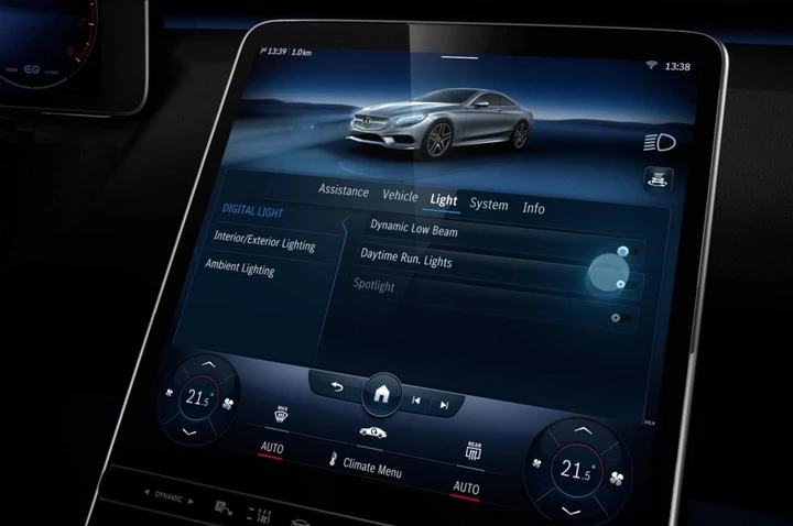 Mercedes Classe S 2021, nuovo sistema infotainment MBUX