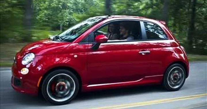 La Fiat 500 debutta nei concessionari USA
