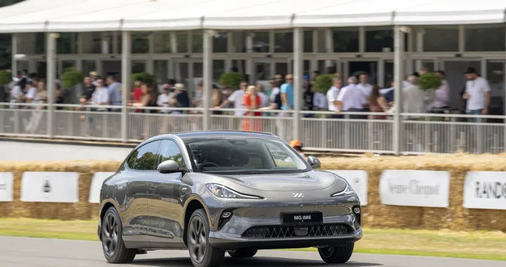 MG lancia la nuova gamma elettrica “Intelligence in Motion” con IM5 e IM6