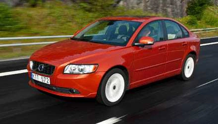 Volvo S40 e V50 DRIVe: filano... con poco