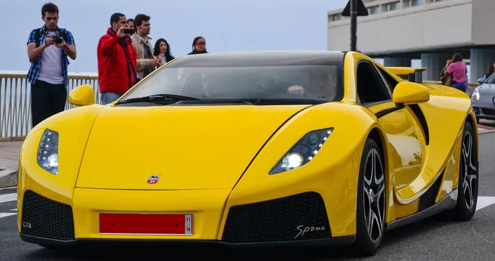 Need for Speed, all'asta la GTA Spano del film