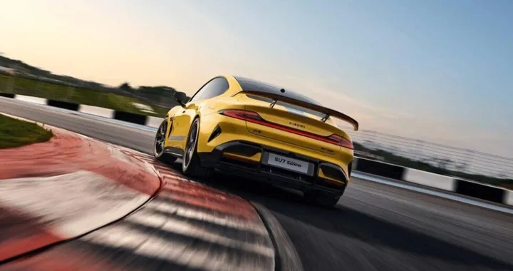 Xiaomi SU7 Ultra: 1.548 cavalli entrano nel mondo virtuale di Gran Turismo 7
