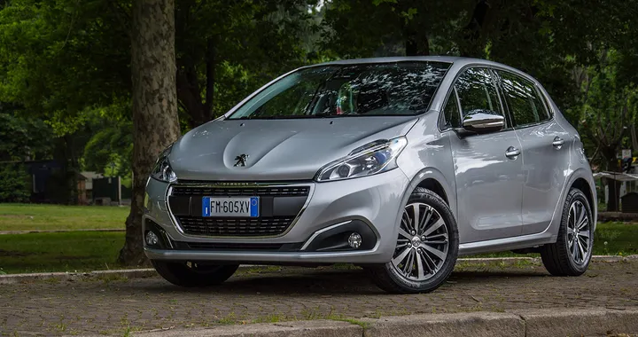 Peugeot 208 1.2 PureTech Allure EAT6: la prova su strada