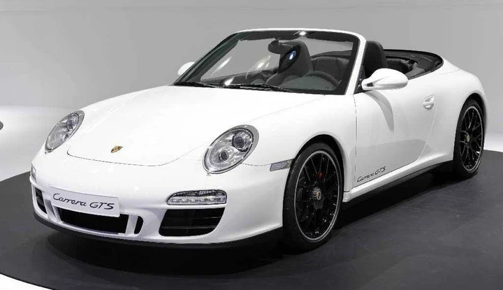 Porsche 911 GTS e Speedster al Salone di Parigi