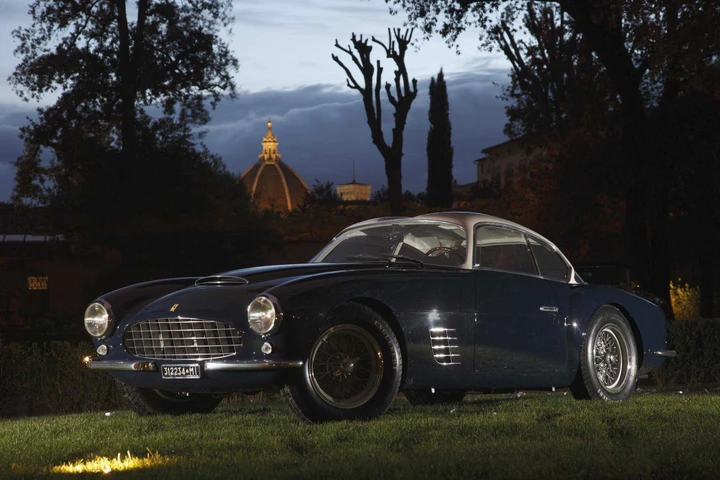 La Ferrari 250 GT Zagato vince il Uniques special ones 2011