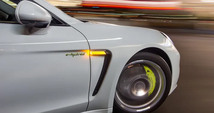 Porsche: allo studio un inedito modello elettrico