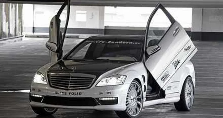 Mercedes S65 V12 AMG by CFC- Sundern