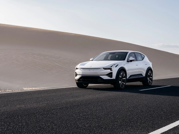 Polestar 3: le immagini ufficiali