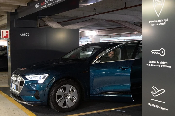Audi Service Station all'Aeroporto di Bologna
