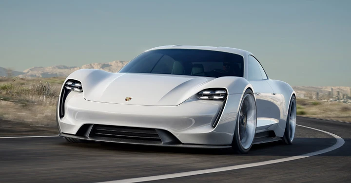 Porsche: allo studio una piattaforma per sportive elettriche