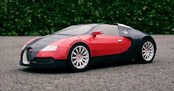 Bugatti Veyron: la supersportiva di carta
