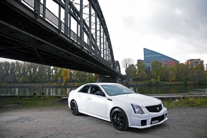 Cadillac CTS-V by Cam Shaft