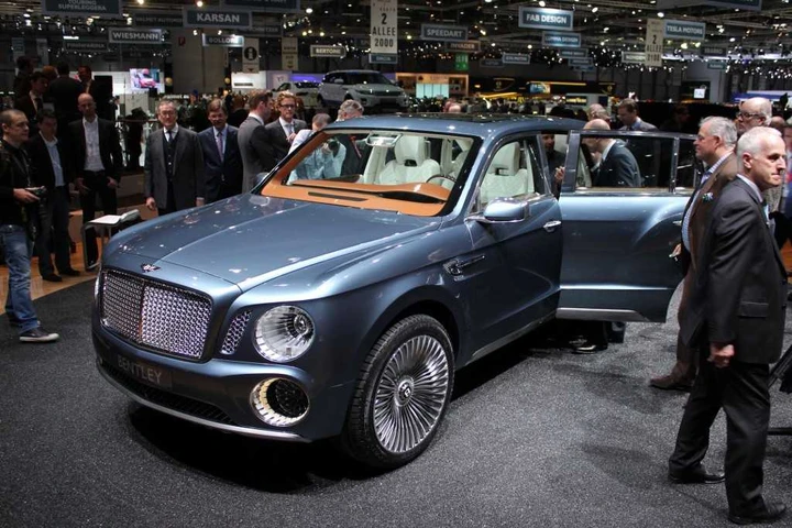 Bentley EXP 9 F: flop a Ginevra, cambierà design