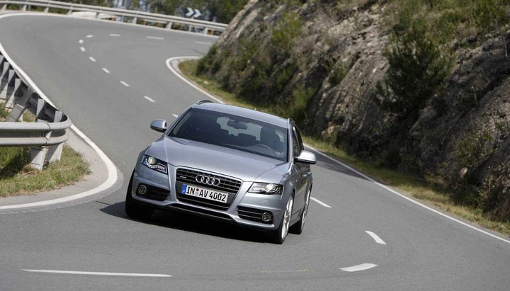 Audi A4 Avant Model Year 2011