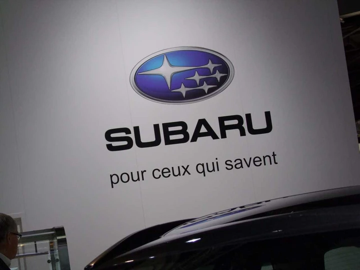 Stand Subaru Parigi 2012