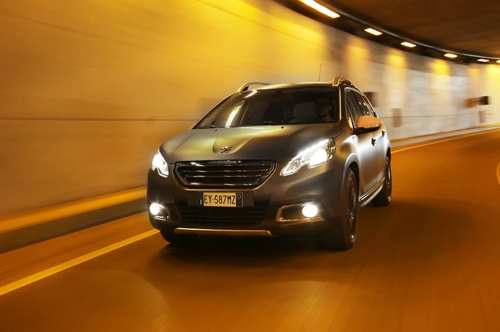 Peugeot 2008 Black Matt: le foto ufficiali