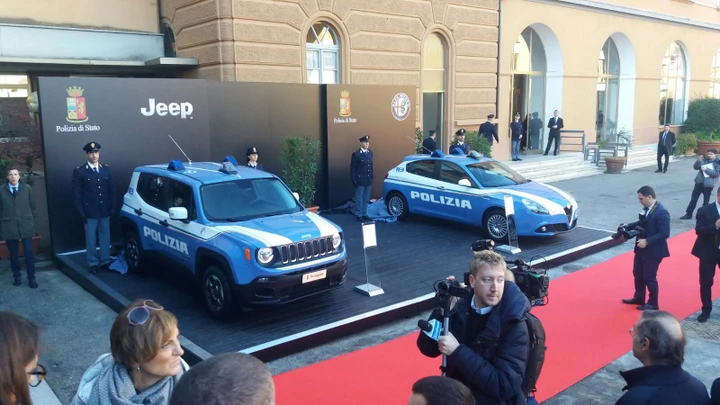 Le nuove auto della Polizia di Stato
