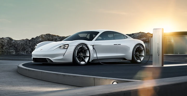 Porsche investe oltre 6 miliardi di euro nella mobilità elettrica