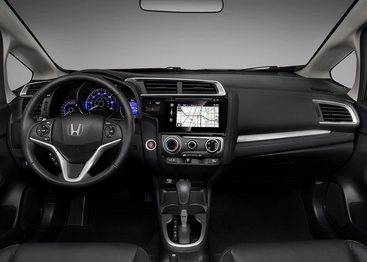 Honda Fit 2015, prime immagini ufficiali