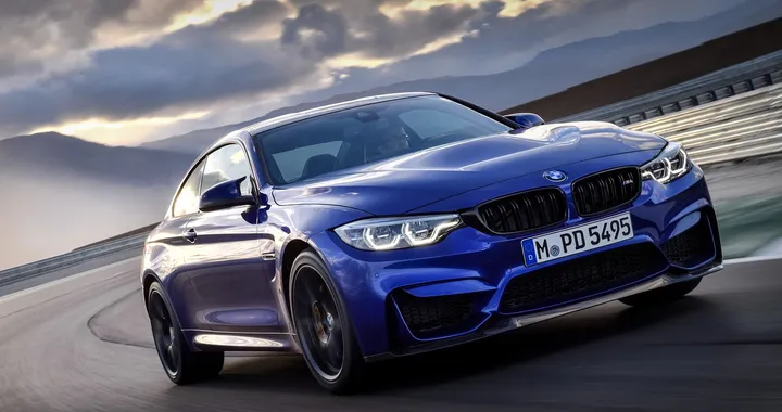 Bmw M4 CS: più leggera e versatile nella guida sportiva