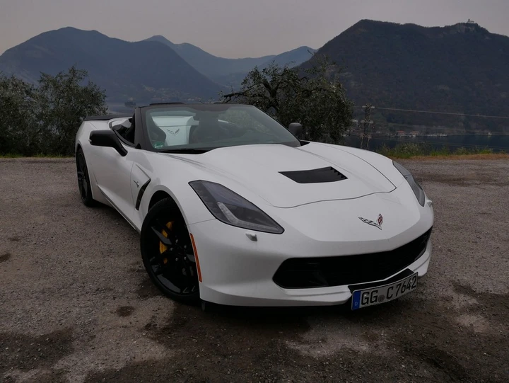 Chevrolet Corvette Stingray Cabrio: la prova su strada