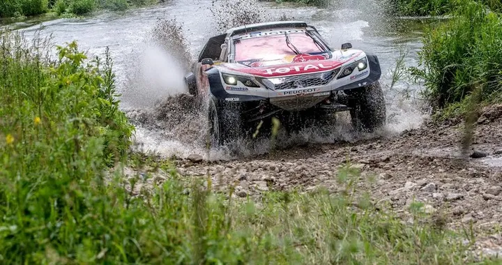 Peugeot: tripletta nella tappa 2 del Silk Way Rally