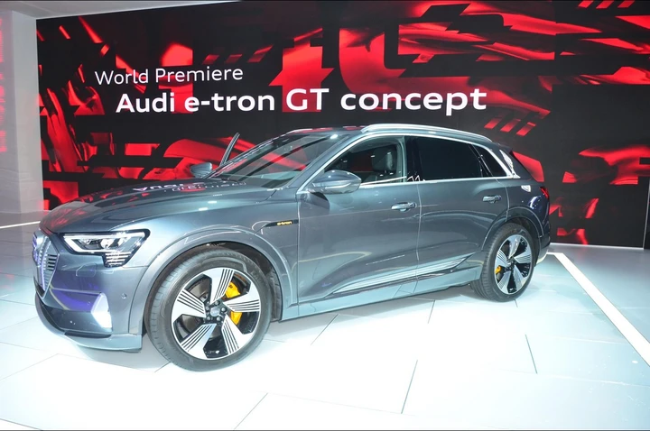 Audi e-tron al Salone di Los Angeles 2018