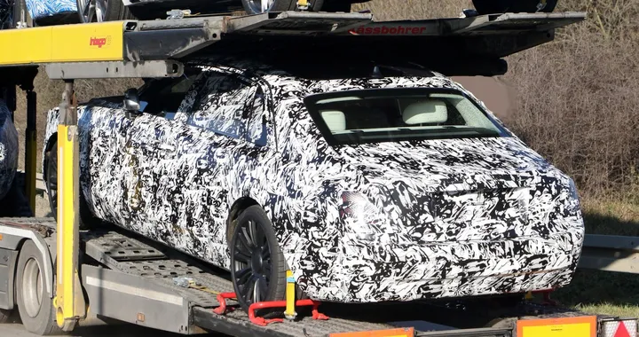 Rolls-Royce Ghost, foto spia della nuova generazione