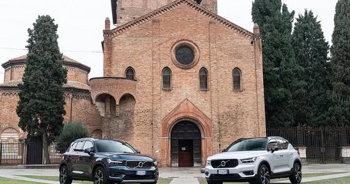 Volvo XC40 T5 Plug-in Hybrid: caratteristiche, autonomia, allestimenti e prezzi