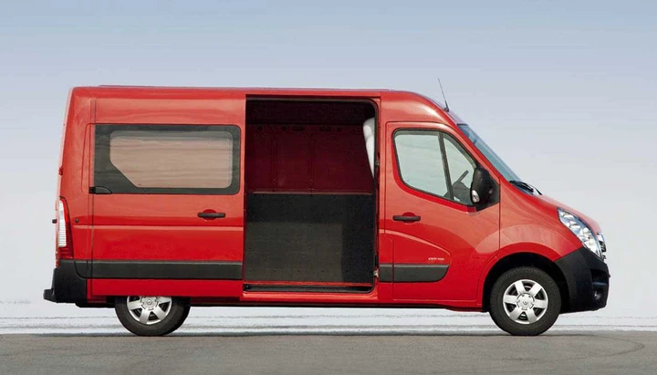 Tutti i dettagli dell'Opel Movano Model Year 2010