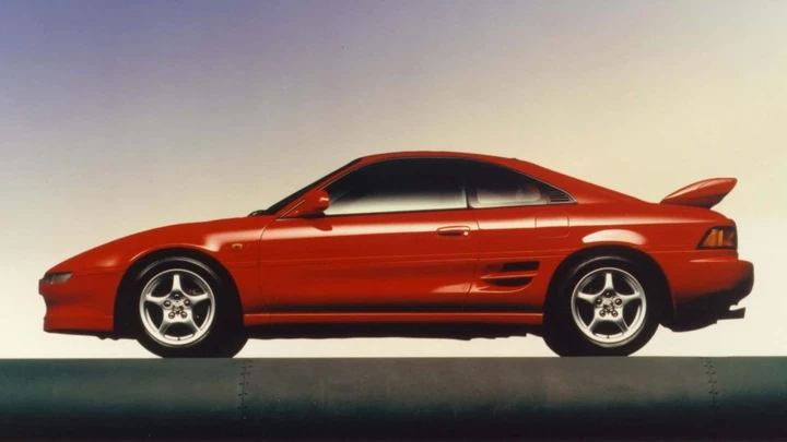 Toyota rilancia la sportiva a motore centrale, potrebbe tornare la MR2?