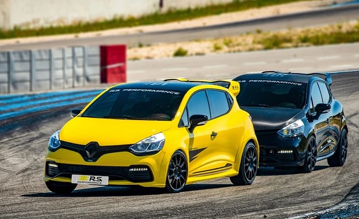 Renault: nuova gamma di accessori R.S. Performance