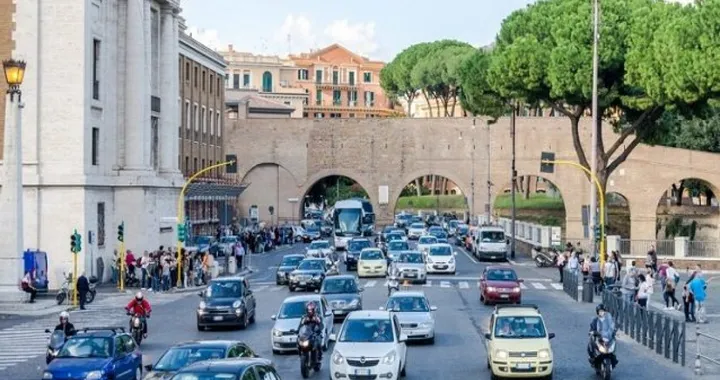 Viabilità: a Roma il primato quale città più caotica