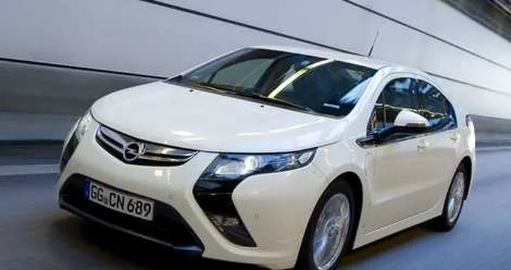 Opel Ampera, consegnata a LeasePlan Italia