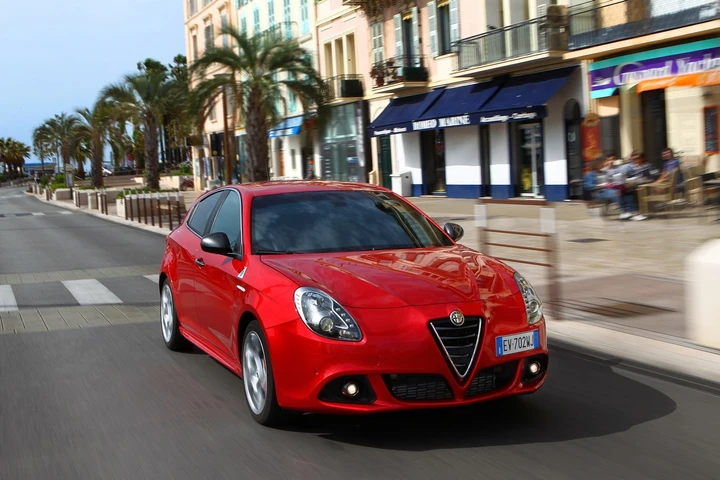 Alfa Romeo Giulietta Quadrifoglio Verde 2014