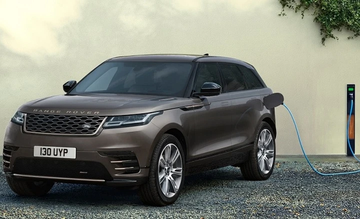 Range Rover Velar 2022: serie speciale, dotazioni e novità