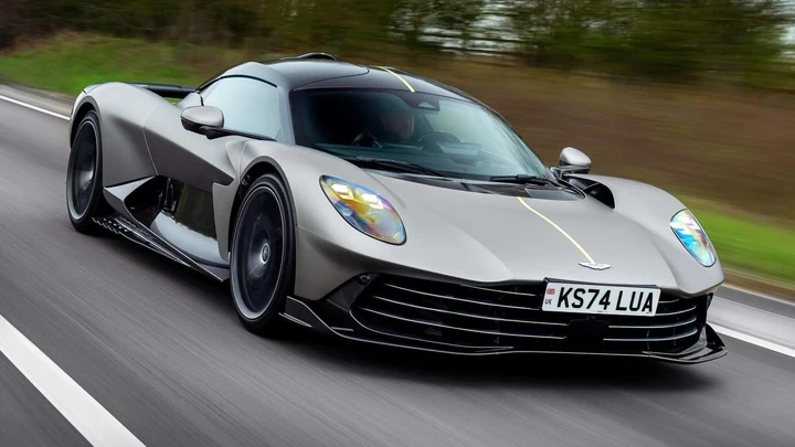 Aston Martin Valhalla: fase di test in corso, la supercar ibrida è alle porte